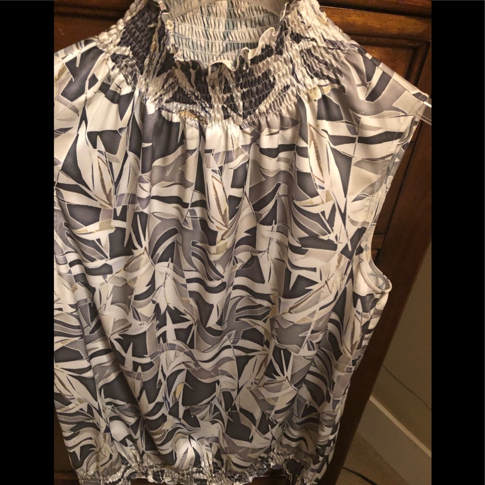 Lafayette 148 Geometric print sleeveless blouse.